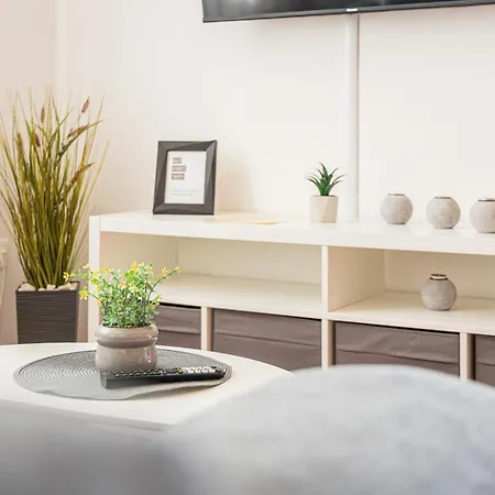 Danica Apartamento